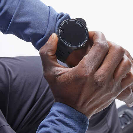 Įvairių sporto šakų išmanusis laikrodis su GPS „Kiprun 500“, juodas