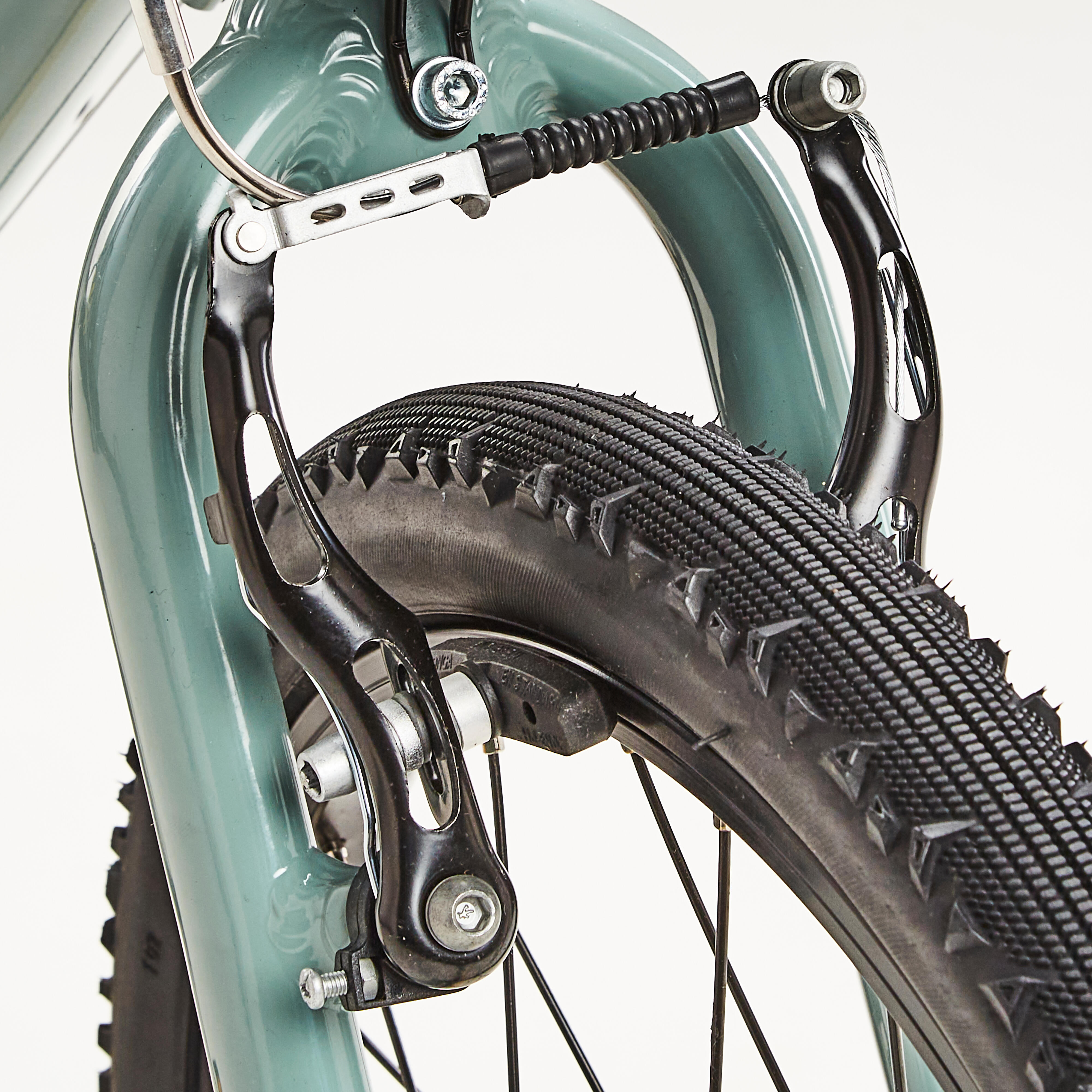 PNEU VELO VTC 20x1.75 ETRTO 44 406 AVEC CRAMPONS LATERAUX BTWIN Decathlon
