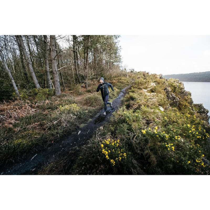 CALÇAS JUSTAS DE TRAIL RUNNING COMPRIDAS HOMEM EMBOSS PRETO