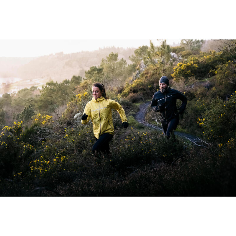 CALÇAS JUSTAS DE TRAIL RUNNING COMPRIDAS HOMEM EMBOSS PRETO