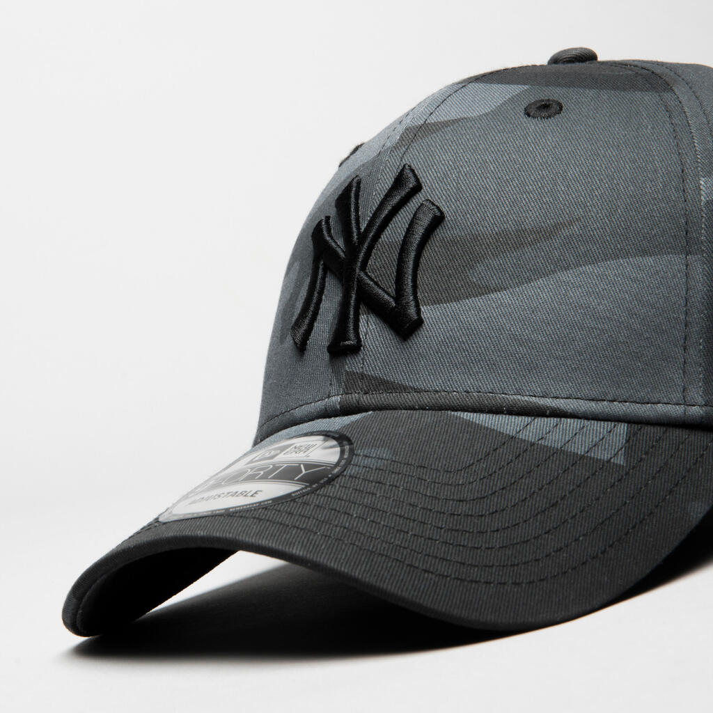 Pieaugušo beisbola cepure “9Forty New York Yankees”, pelēka/kamuflāžas
