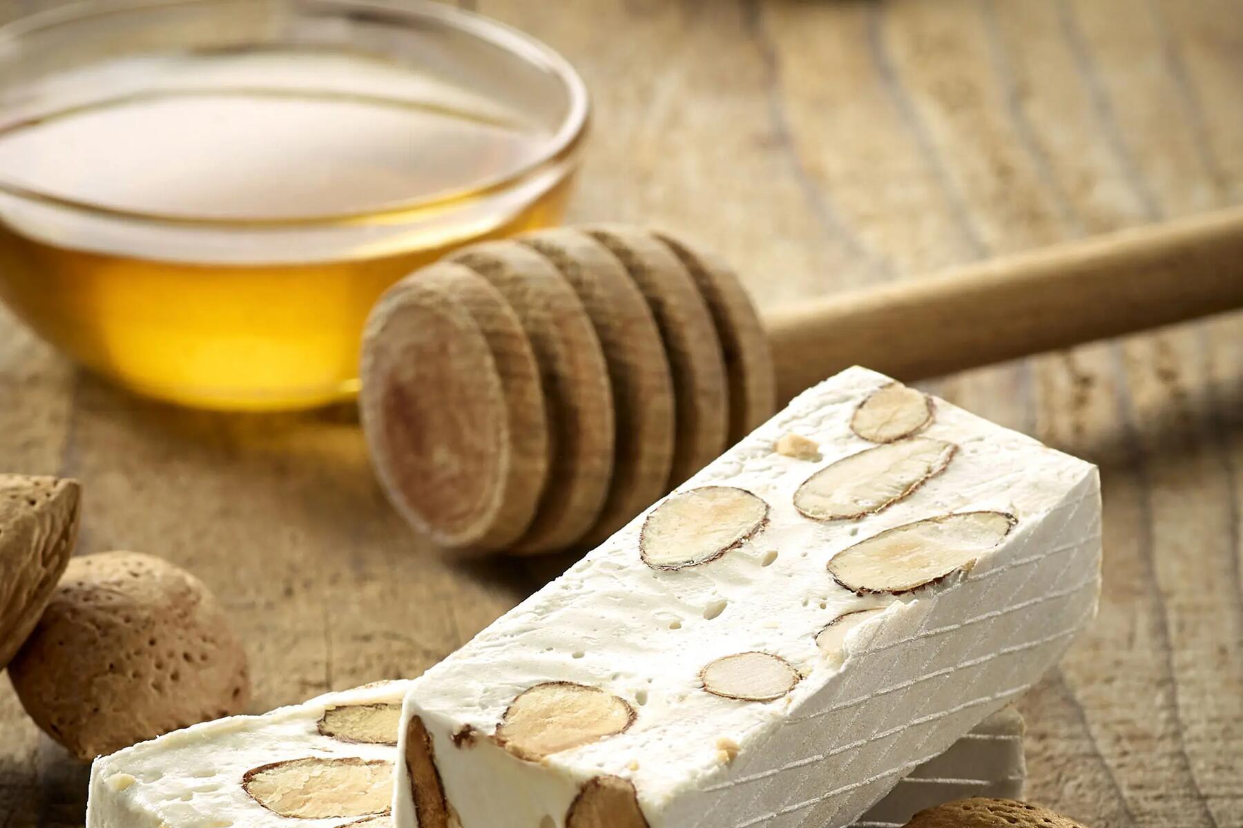 miel y turrón de almendras