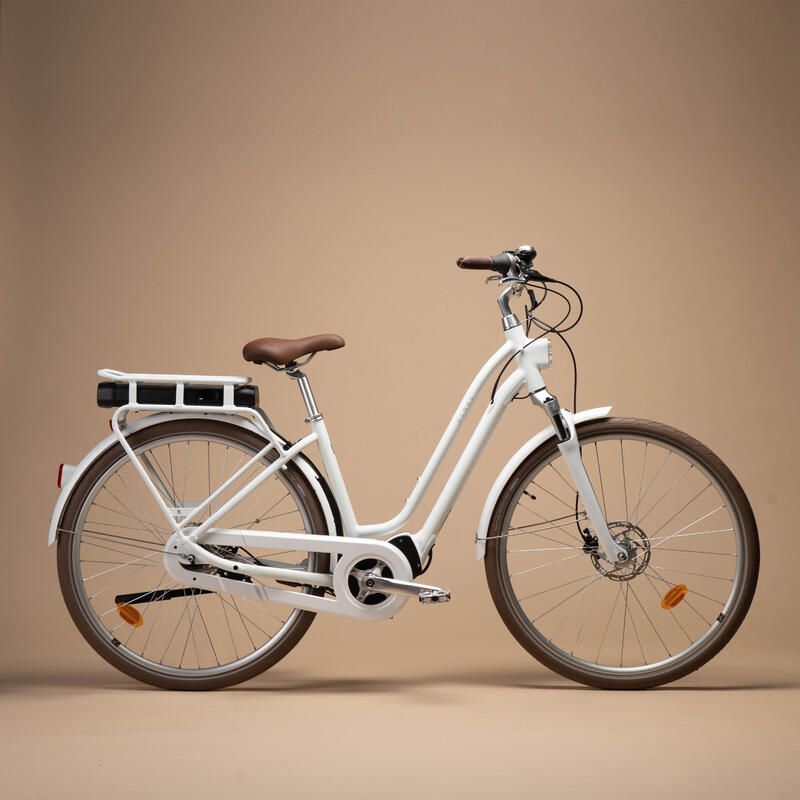 Bicicletă de oraș electrică Elops 920E Connect cadru jos Alb 