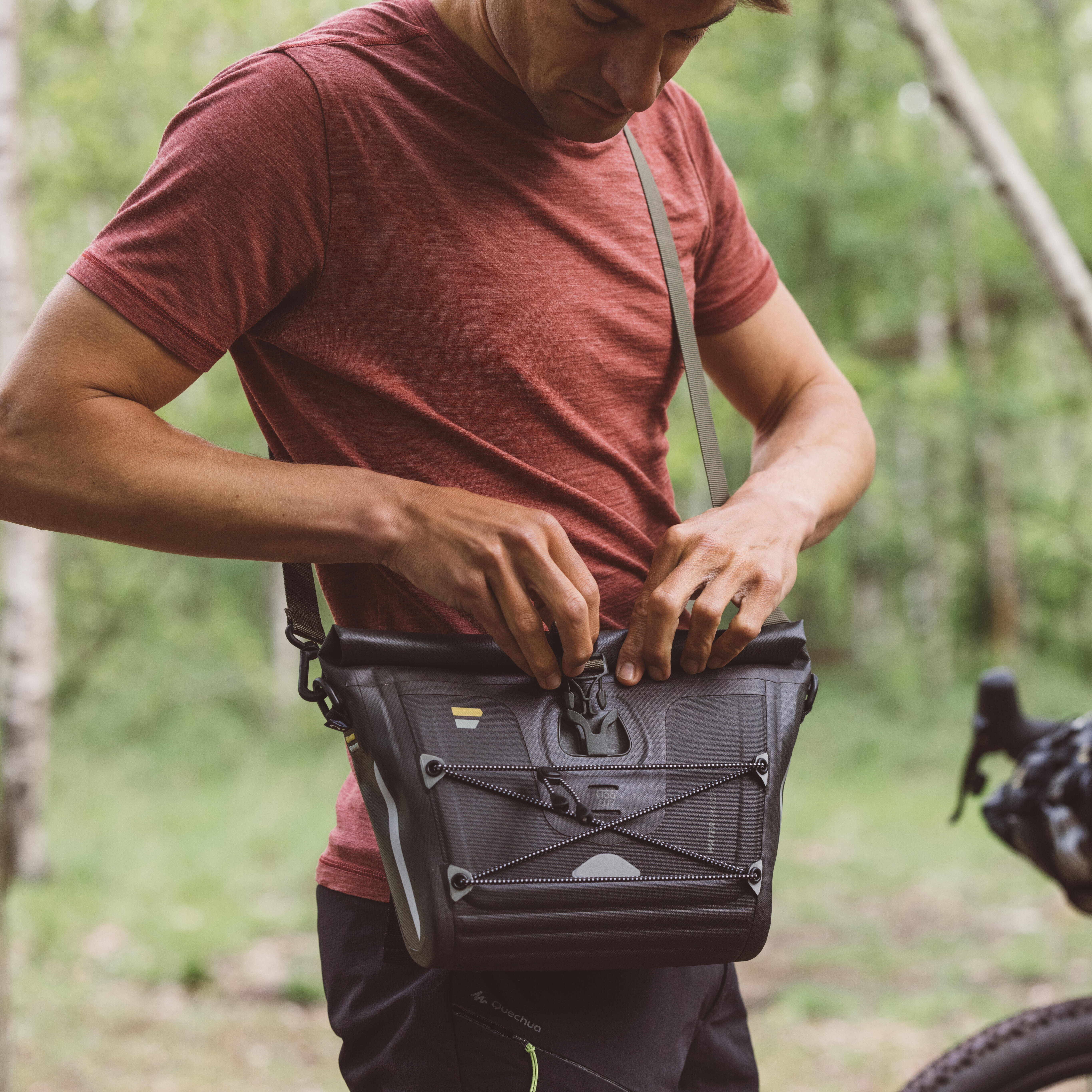 SACOCHE V LO GUIDON IMPERMEABLE BIKEPACKING 3.5L