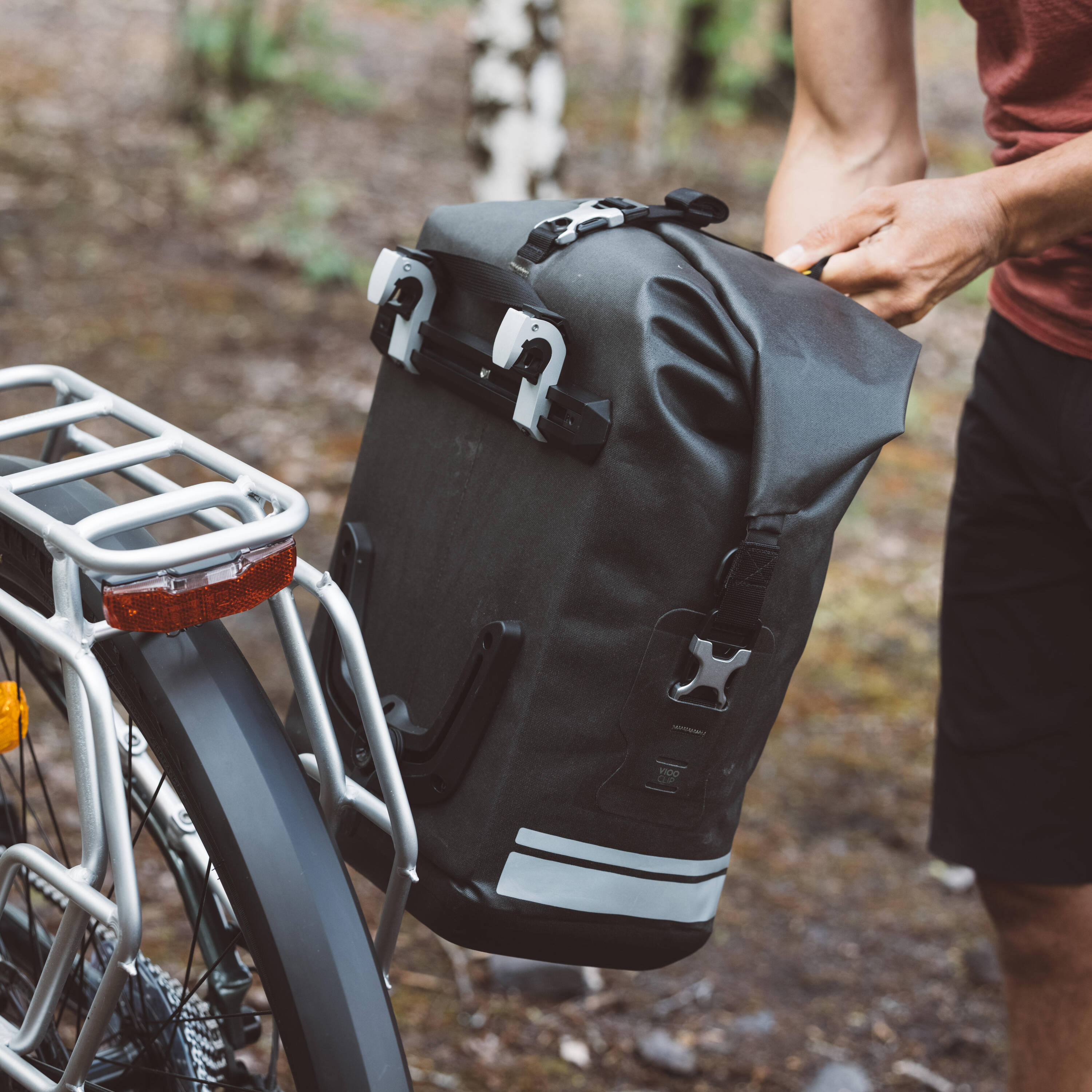 24 L IPX6 Watertight Touring Pannier Bike Bag ADVT 900 -  4