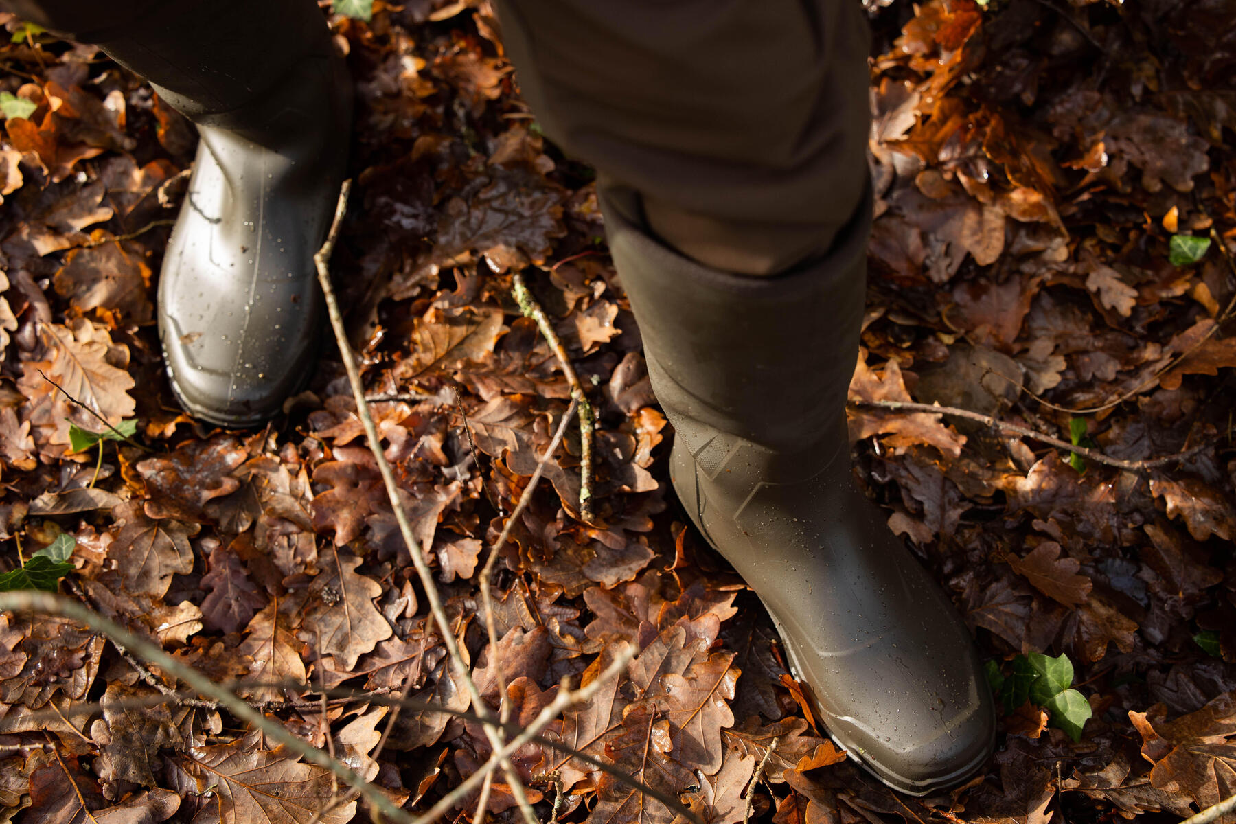 Verwende ein Imprägnierspray, um deine Stiefel instandzusetzen 