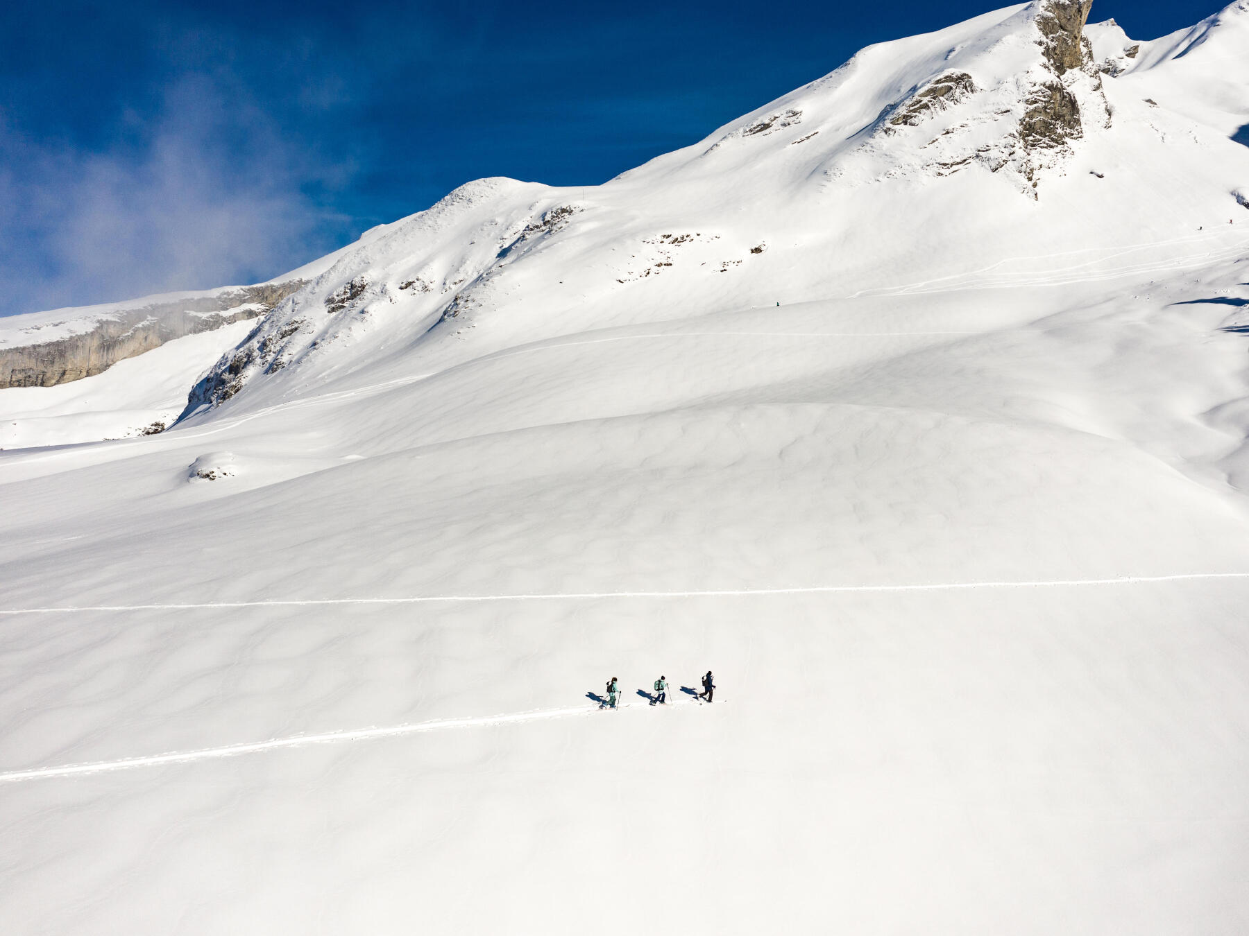 Off-piste safety: how to be trained in off-piste safety