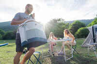 FOLDING CAMPING TABLE - 4 STOOLS - 4 TO 6 PEOPLE