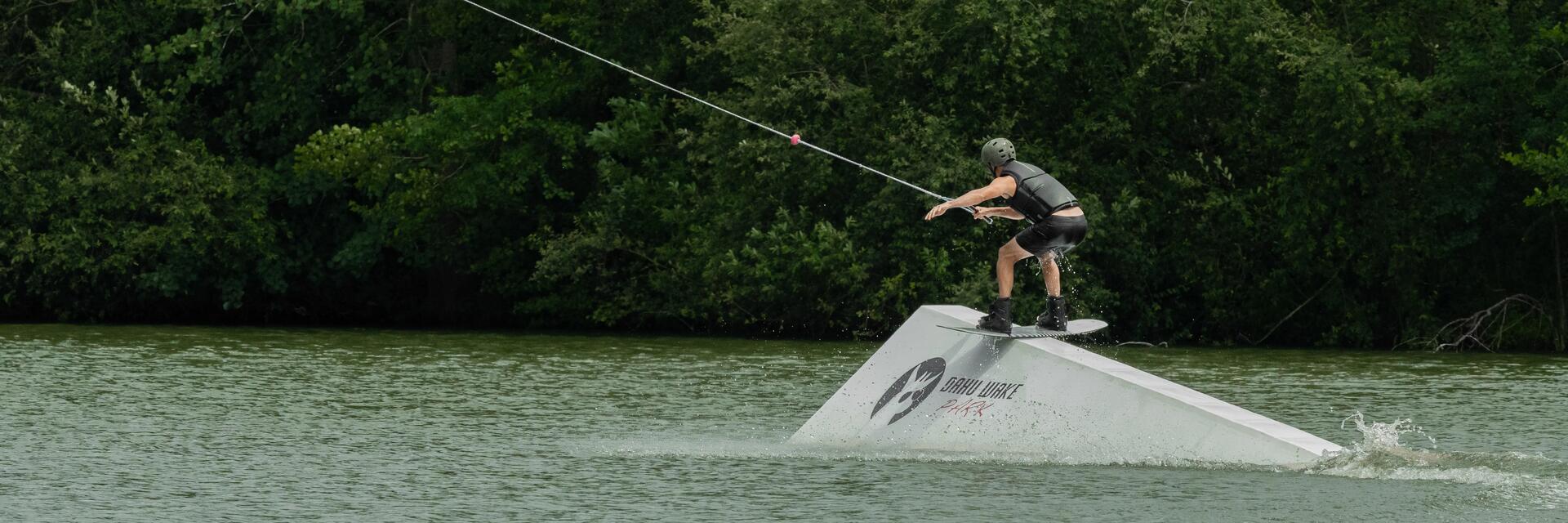 Comment se lever en wakeboard ?