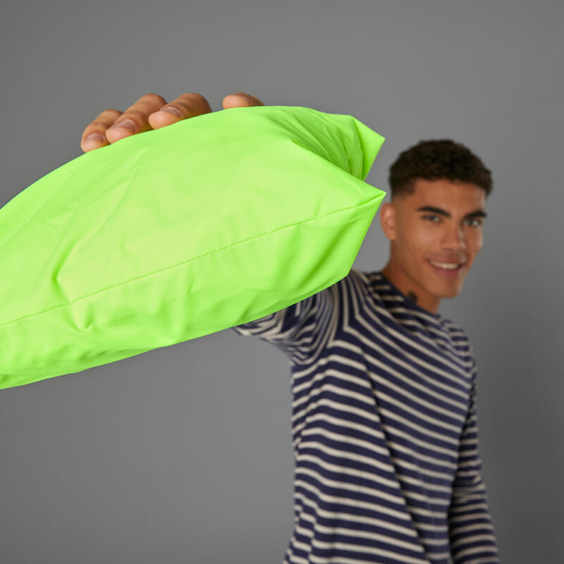 CHAQUETA IMPERM. CICLISMO URBANO HOMBRE 120 AMARILLO FLUO C. EPI VISIBILIDAD DÍA