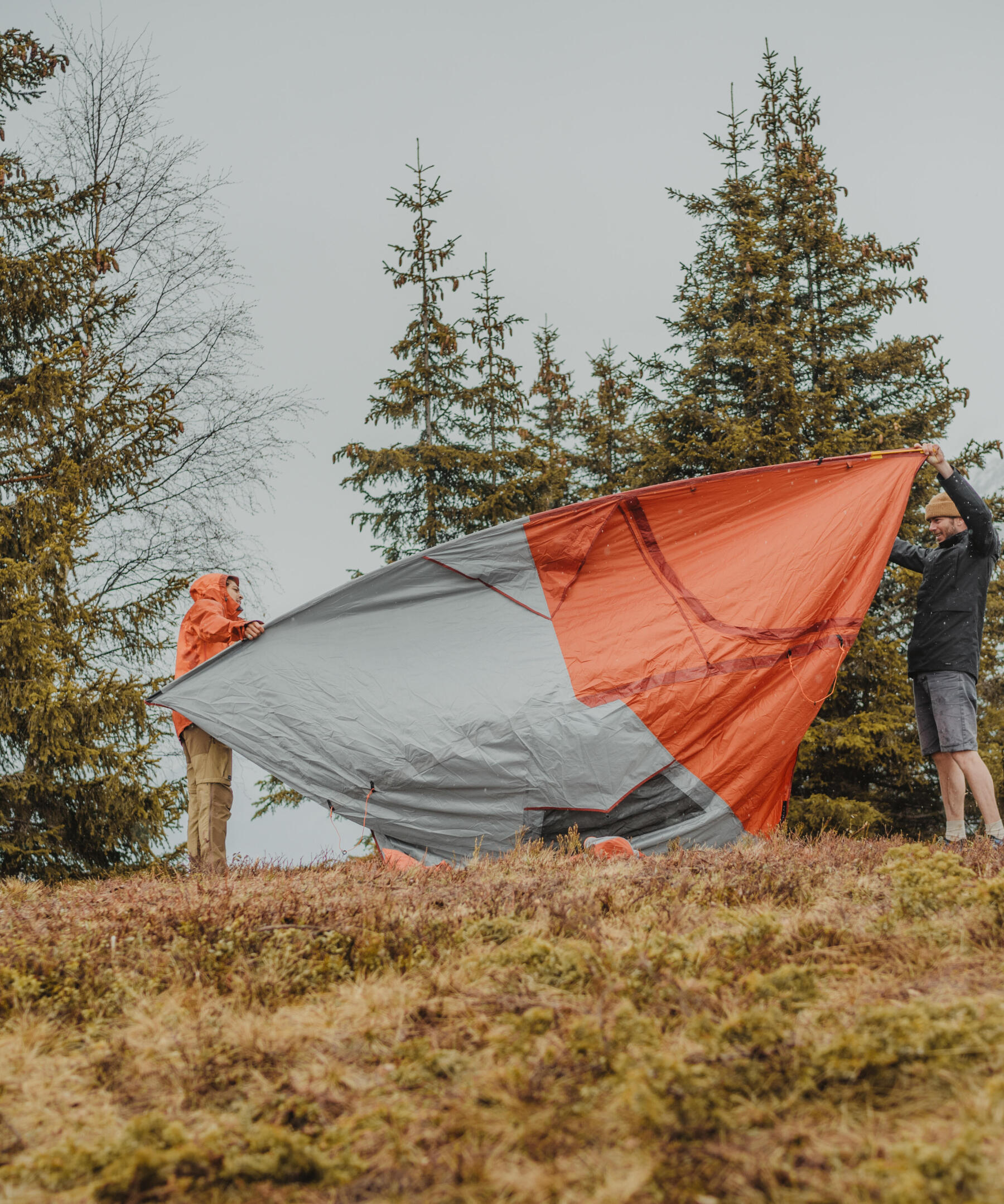 Comment vérifier que sa tente est en bon état avant de partir camper ?