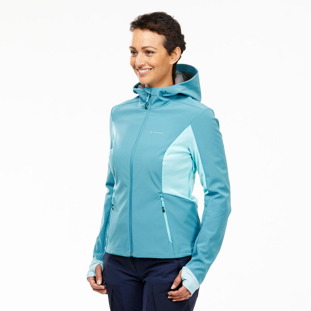 Sieviešu softshell kalnu pārgājienu jaka pret vēju “Trek 500 Windwarm”, tirkīza