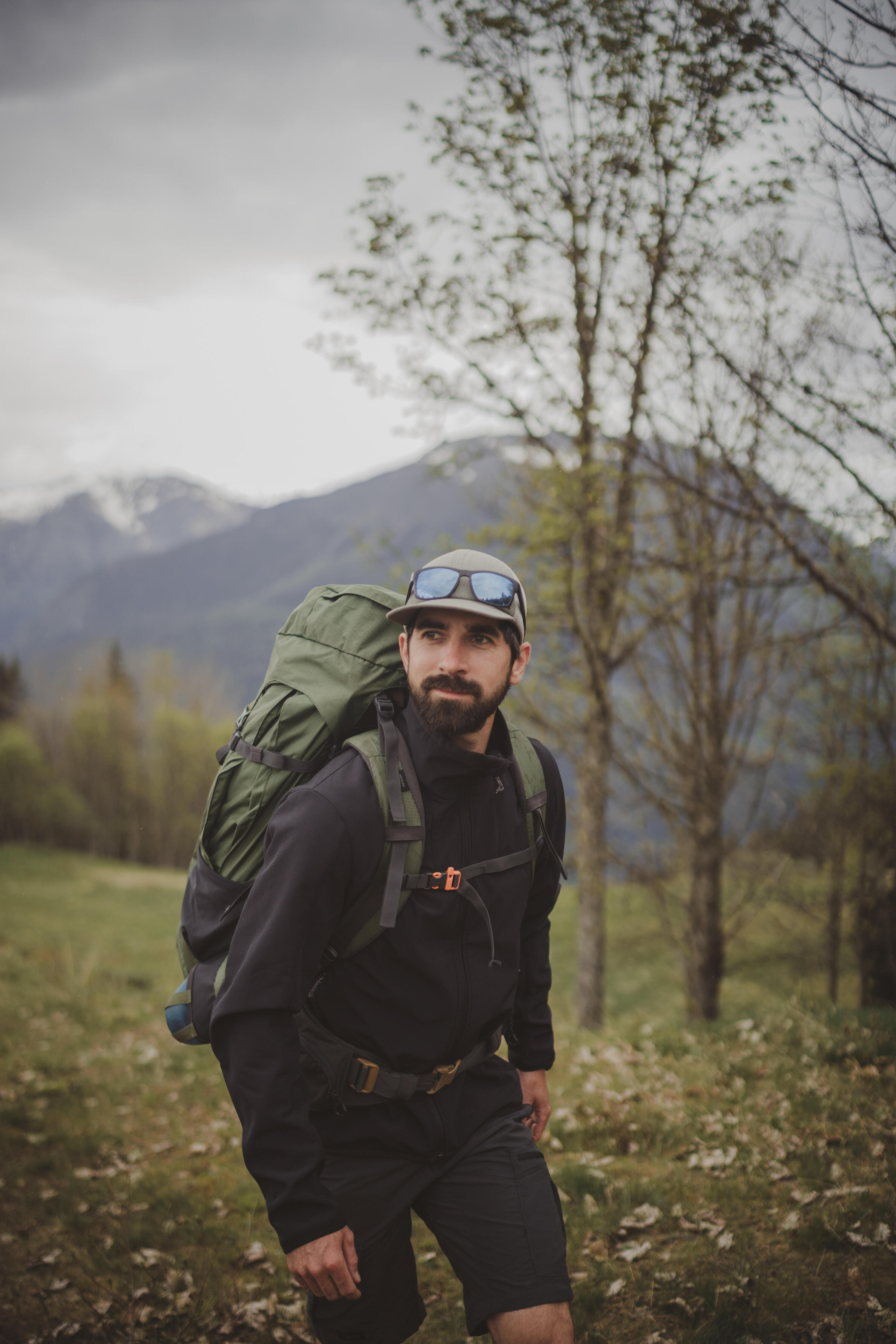 Veste de trek coupe-vent softshell homme MT100 noir 12/12