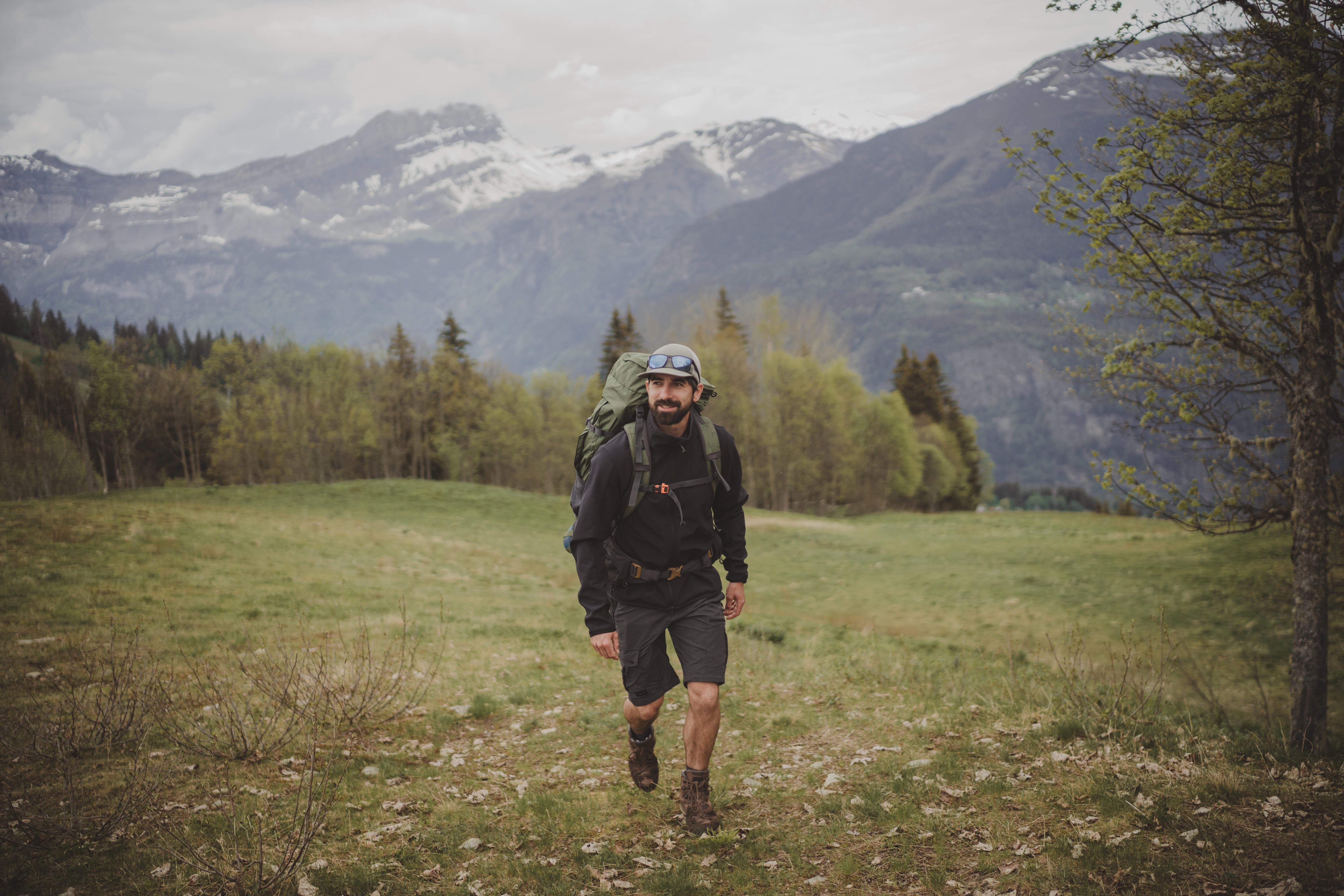 Coupe-vent de randonnée homme – MT 100 noir - FORCLAZ