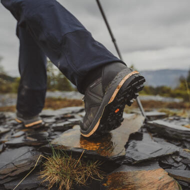 CUM ALEGEM ÎNCĂLȚĂMINTEA POTRIVITĂ PENTRU DRUMEȚIE SAU TREKKING?