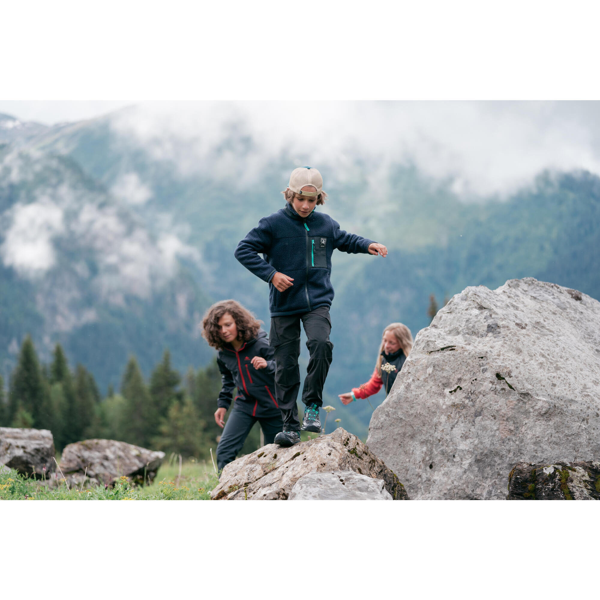 MH500 ONEZIP black modular hiking pants for children aged 7-15