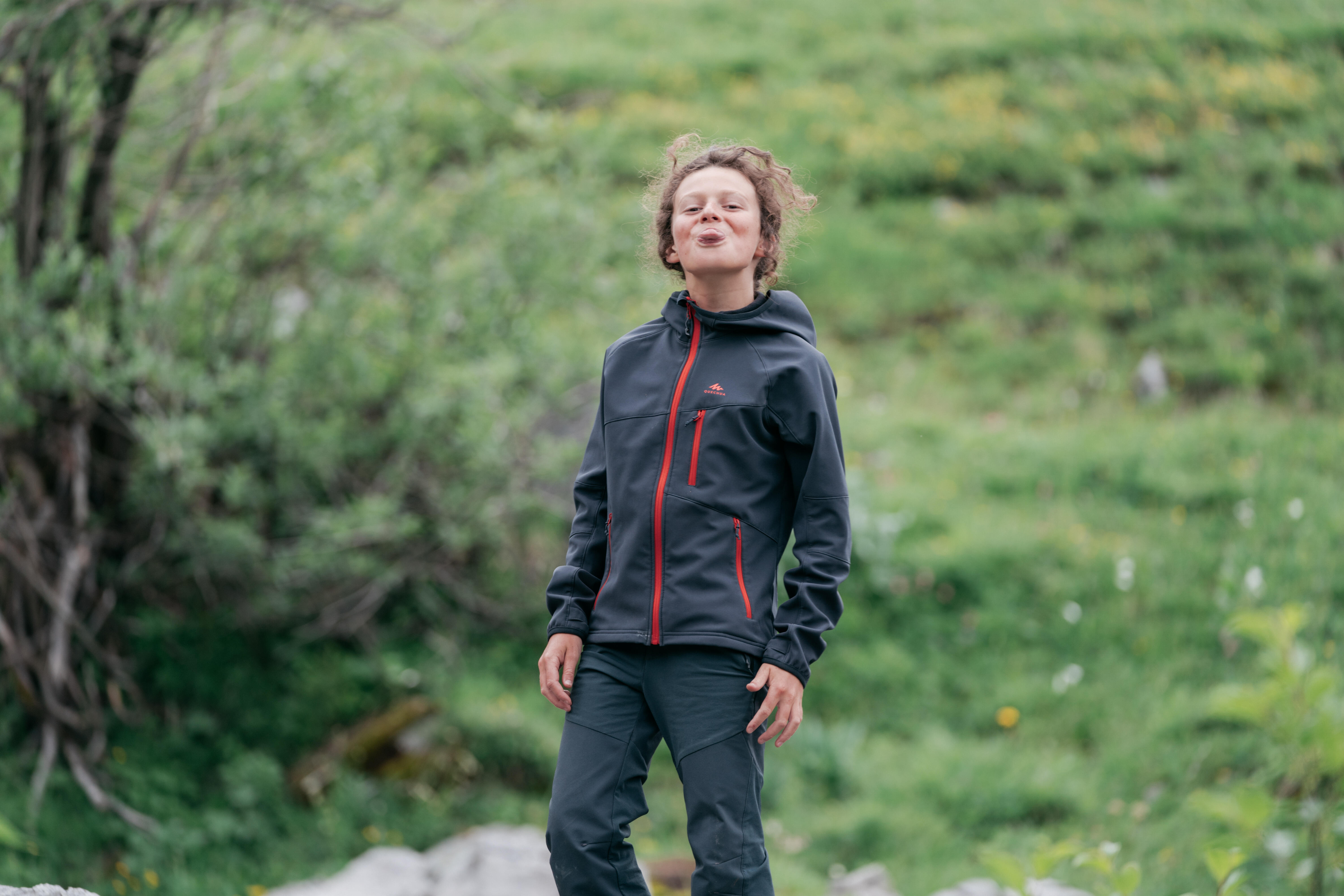 Kids’ Hiking Softshell Jacket - MH 550 Red/Black - QUECHUA