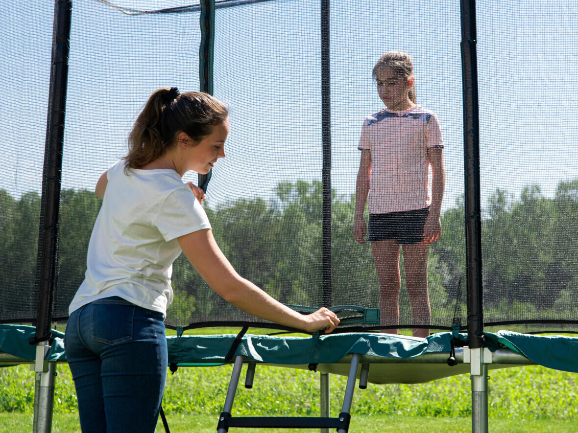 Comment faire pour sécuriser un trampoline ? 