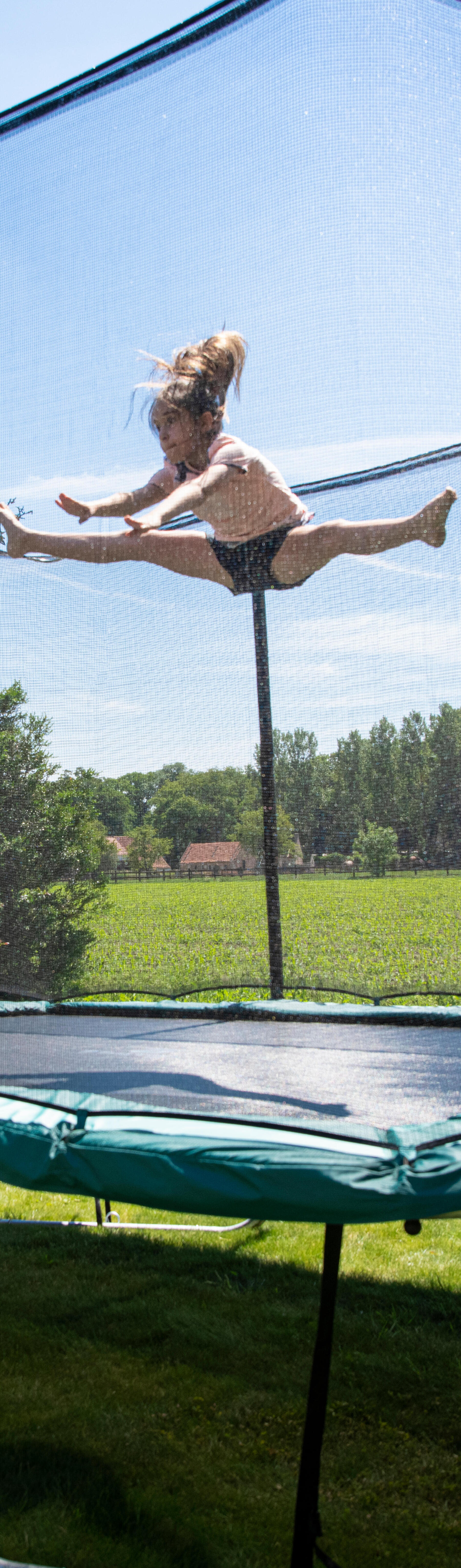 3 idées de jeu pour pratiquer le trampoline en toute sécurité 