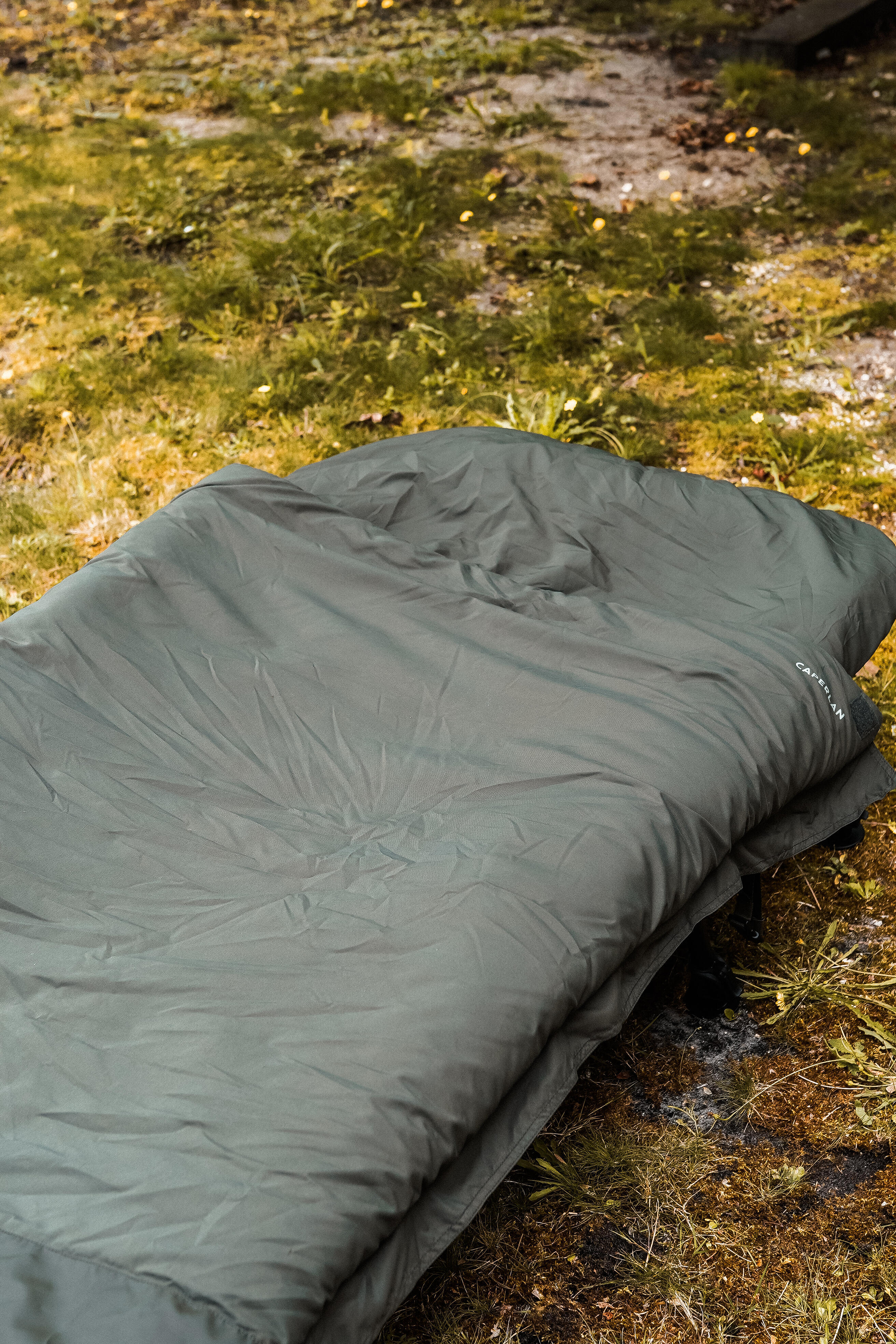 Carp fishing 3-season sleeping bag