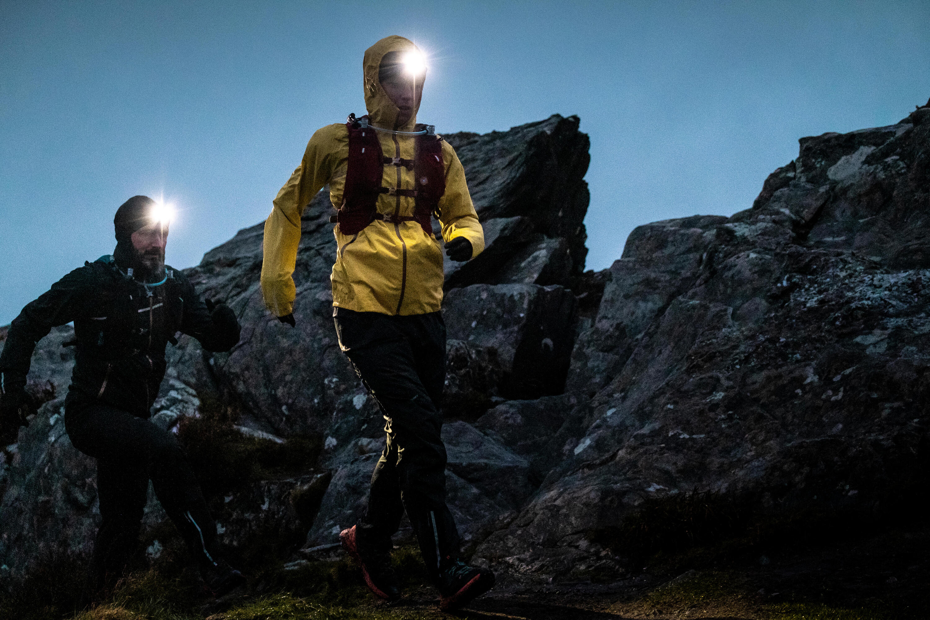 Lanterna Frontal de Trail Running Ontrail 900 Lúmenes 16/20