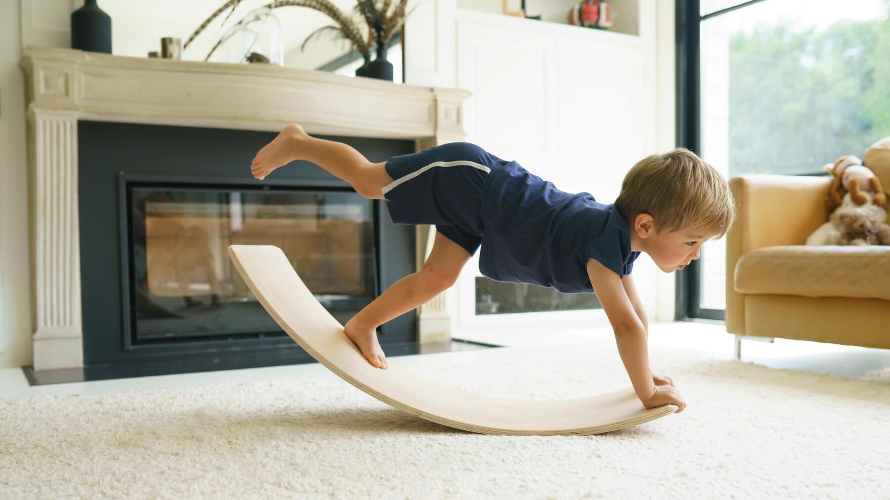 Gimnasia infantil: ejercicios para hacer en casa