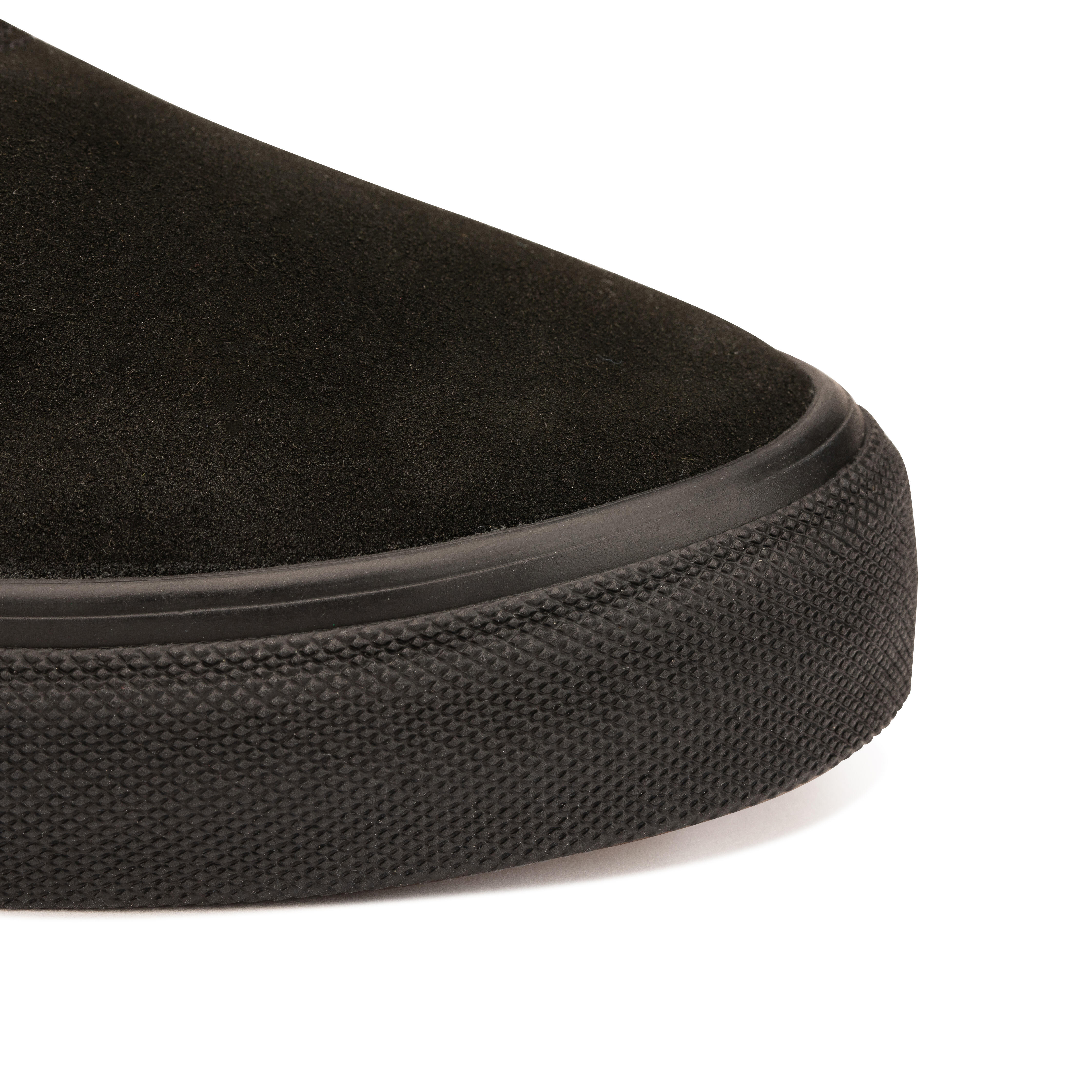 VULCA 500 II black / black vulcanized adult skateboard shoes.