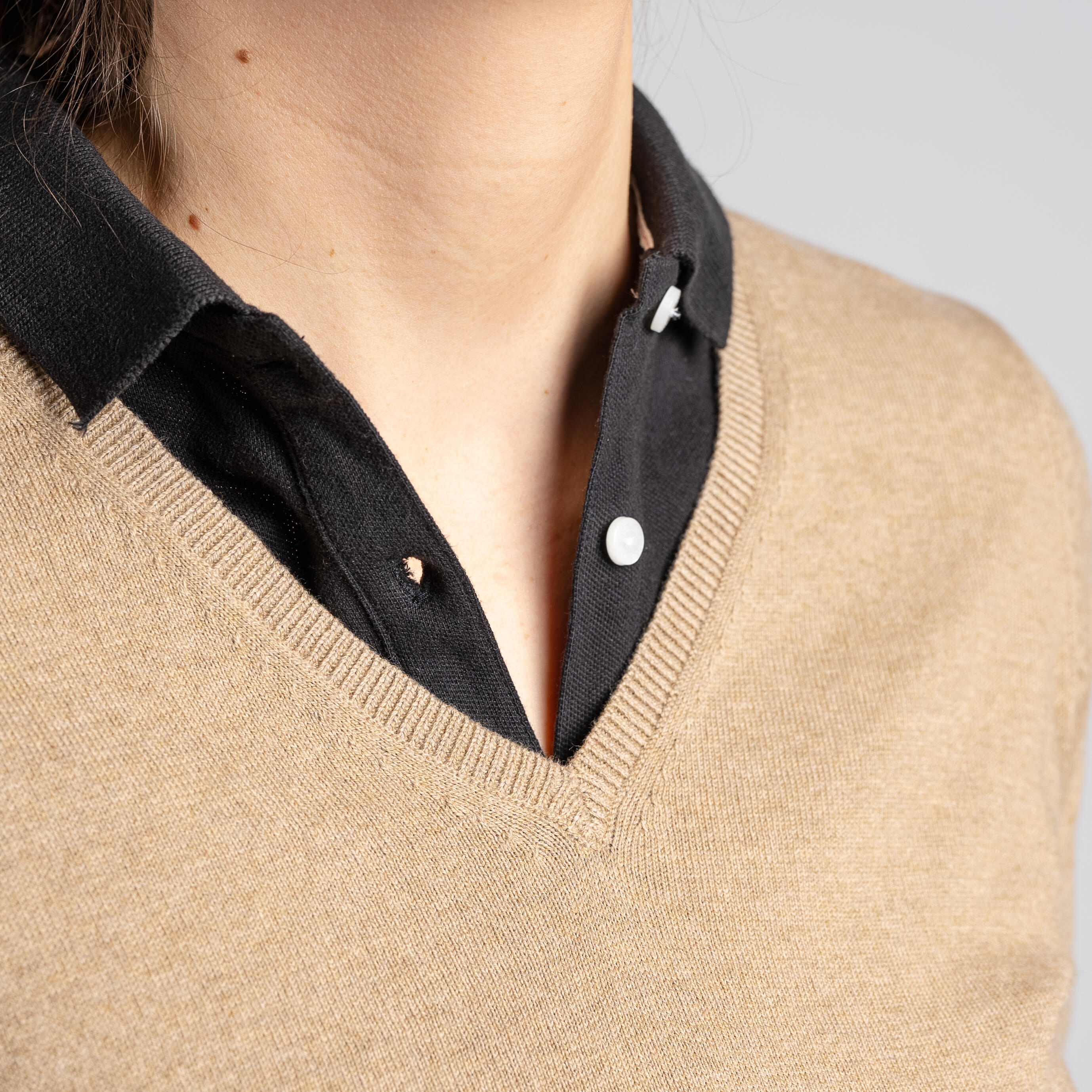 Camisola de Golf MW500 Mulher Gola V Bege 10/11