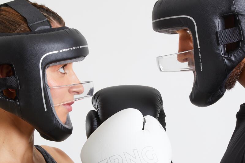 Kask bokserski z osłoną twarzy