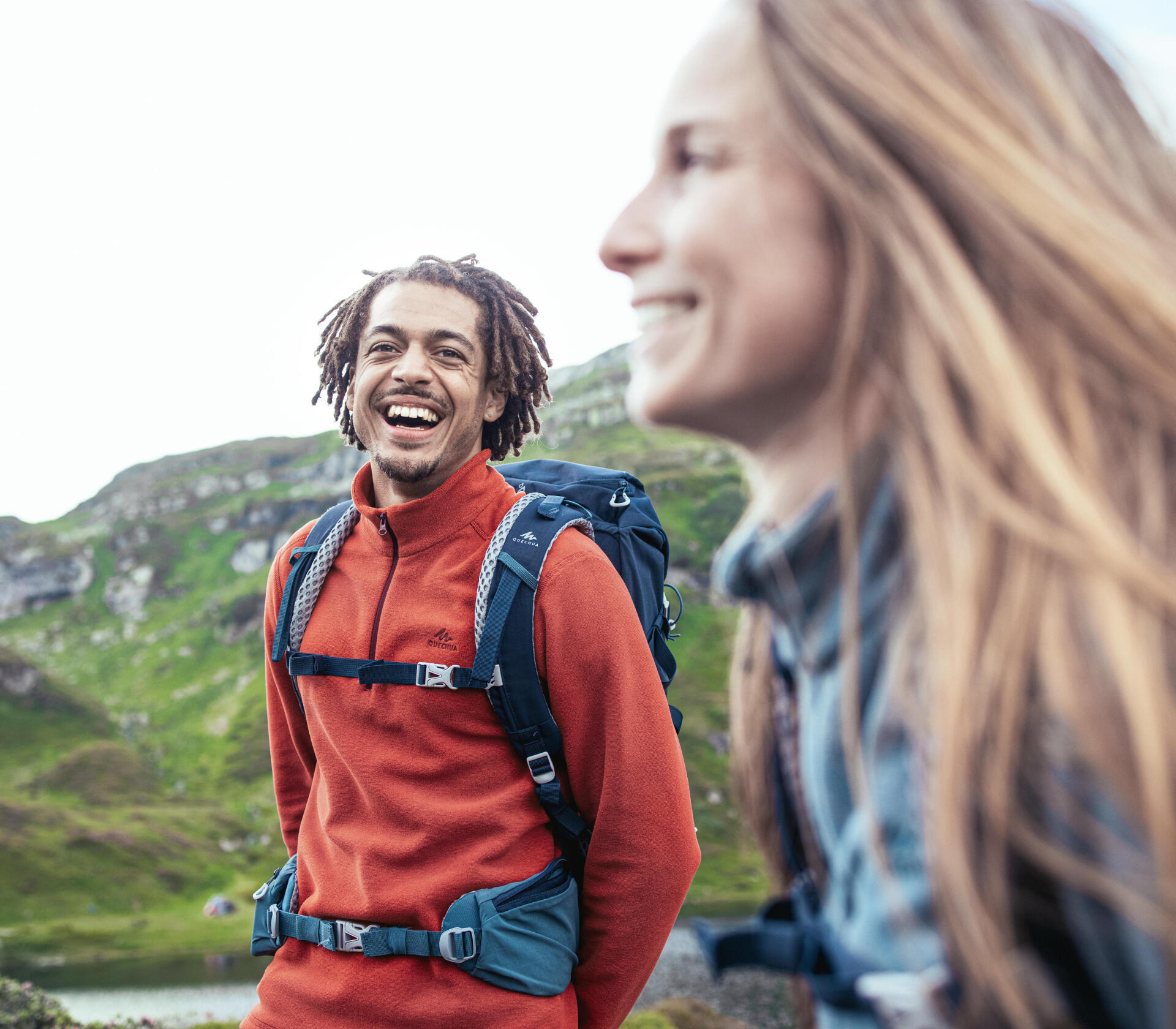 Mountain hiking outlet bag