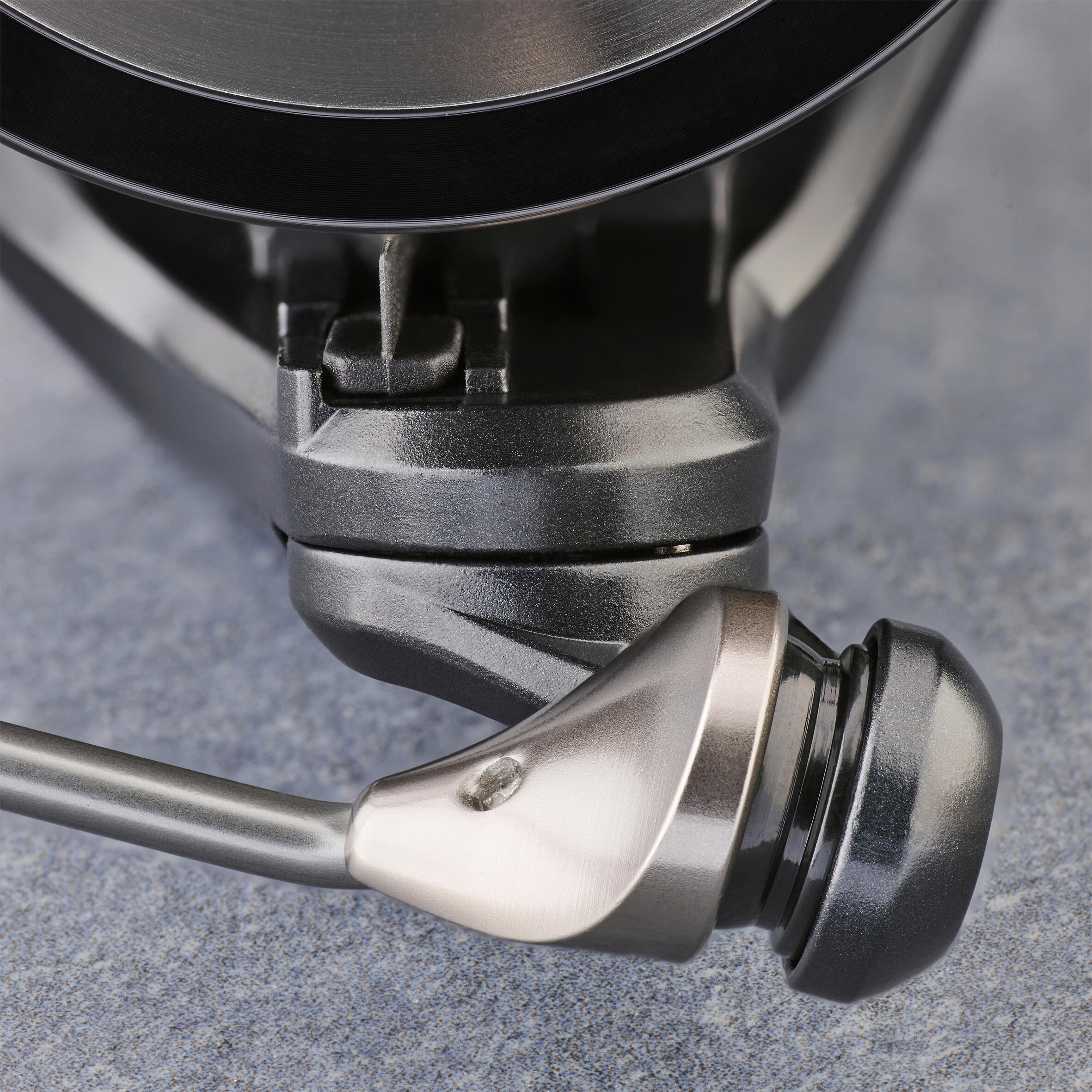 Feeder fishing reel Bauxit 500, size 3000. 6/11