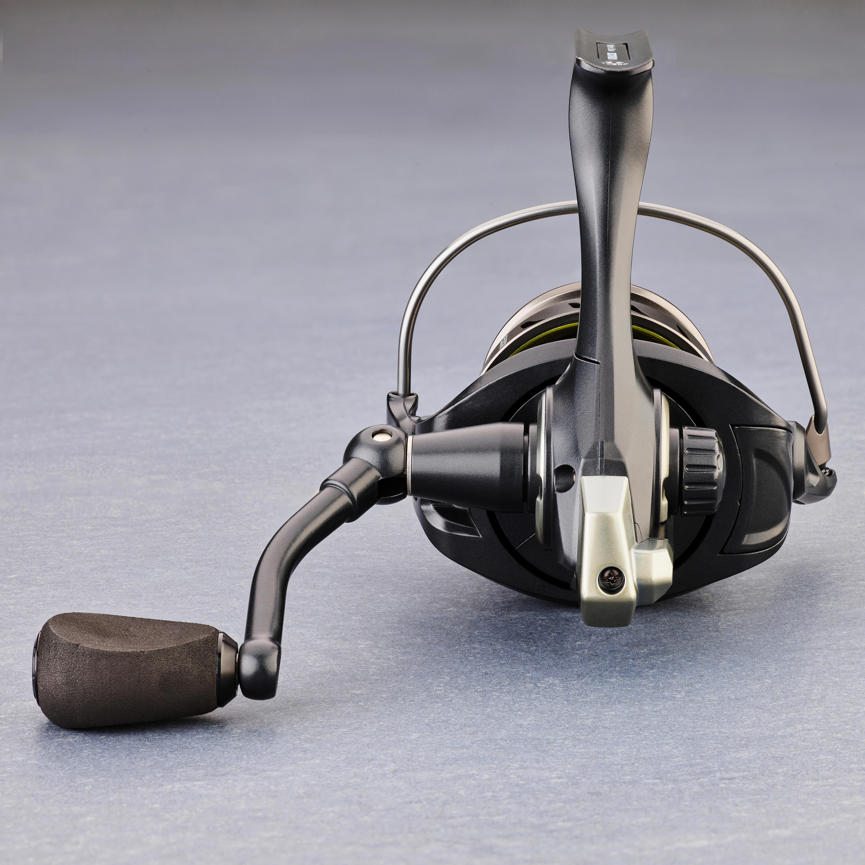 Feeder fishing reel Bauxit 500, size 3000. 7/10