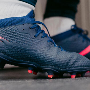 Hoe maak je je voetbalschoenen schoon?