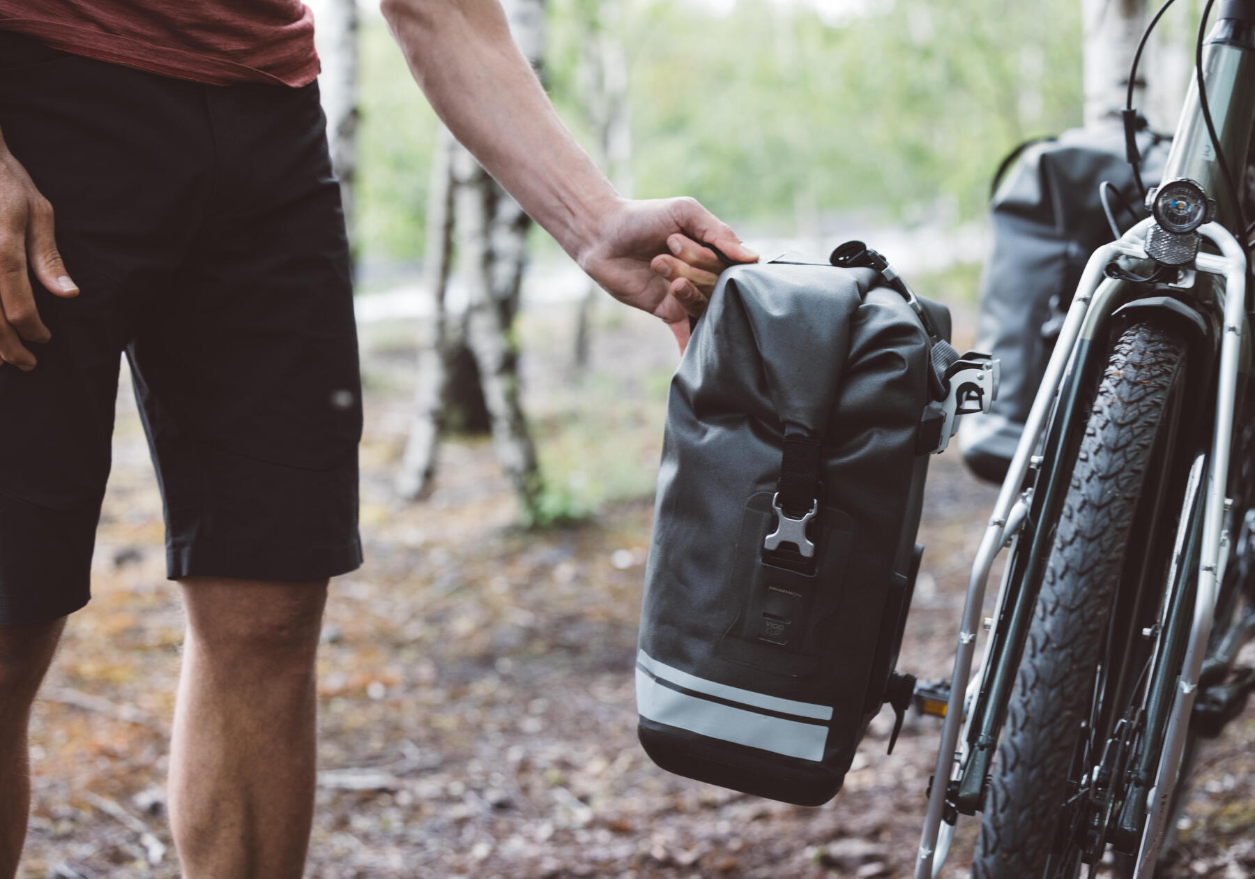 SACOCHE VELO VOYAGE ETANCHE 14L - 24L