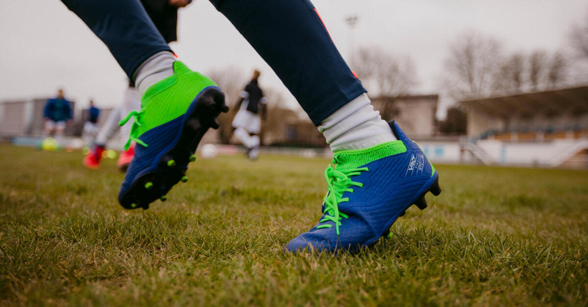 Soccer shoes sale turf grass