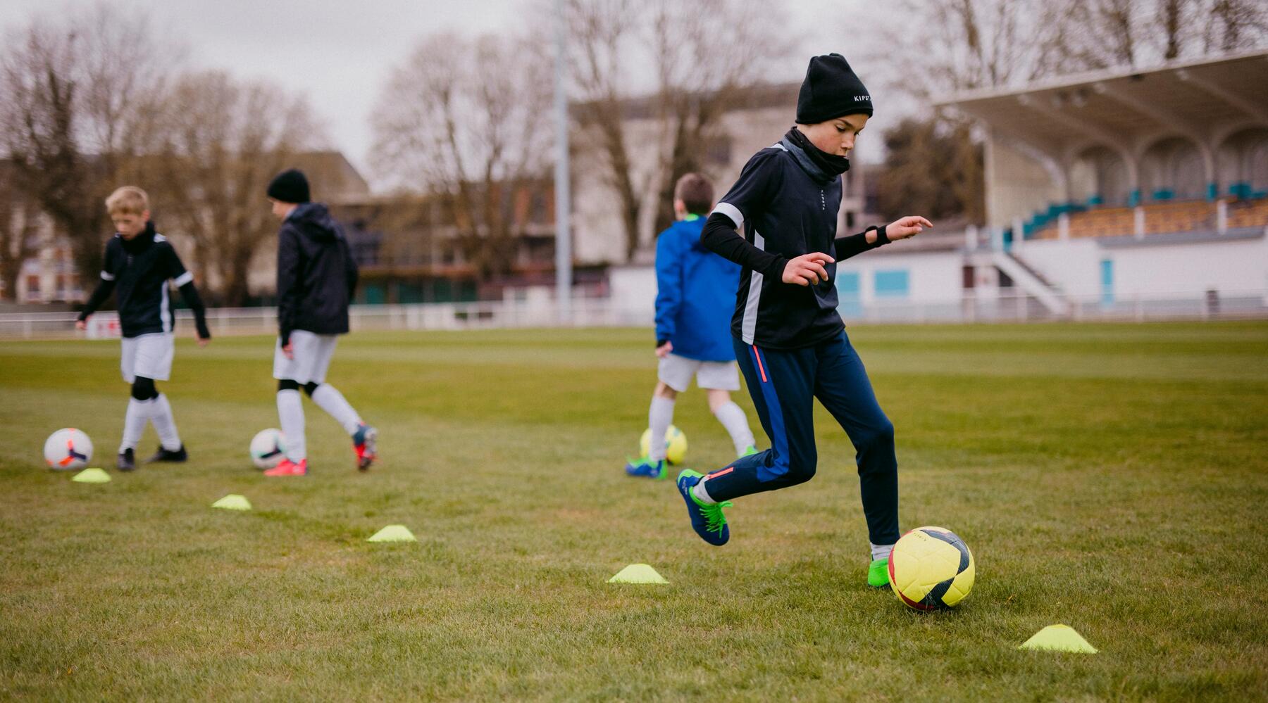 Wat is pupillen en junioren voetbal?