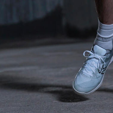 TS990 artengo tennis shoes