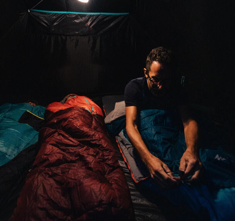 5 tips to ensure you're never cold in your sleeping bag - title