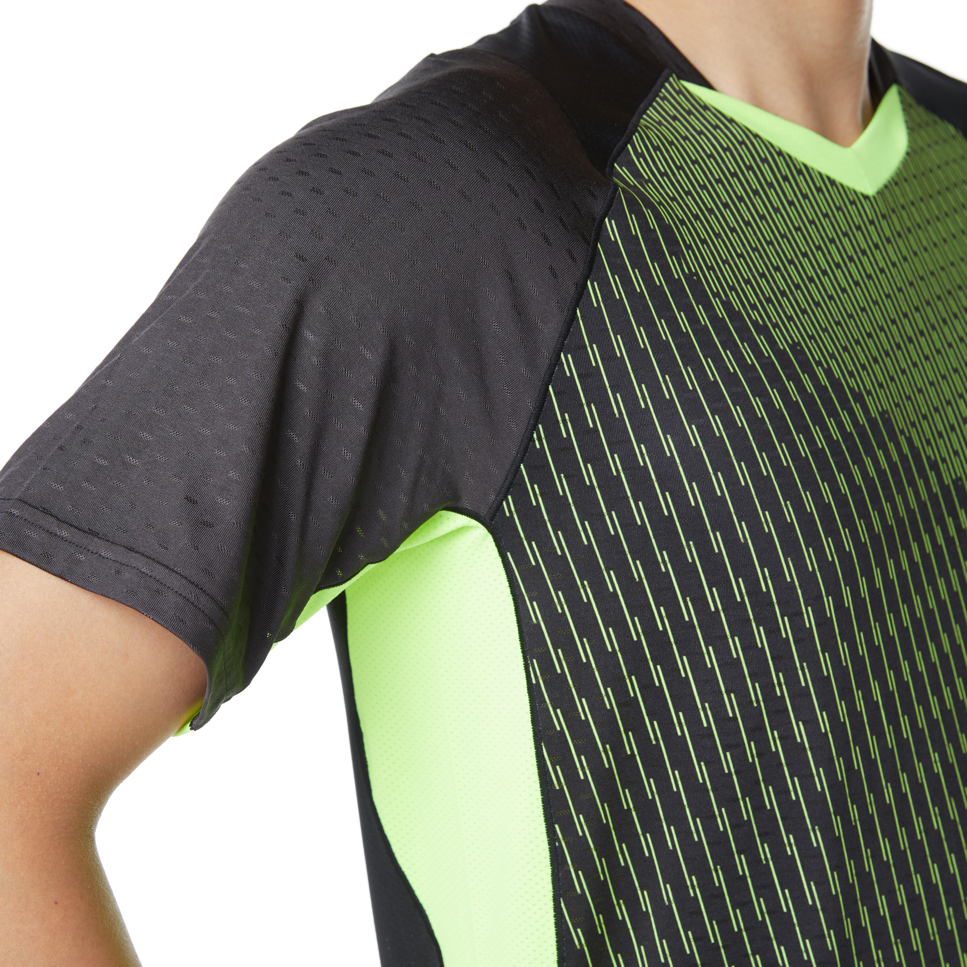 MEN BADMINTON T SHIRT 560 FLASH GREEN 
