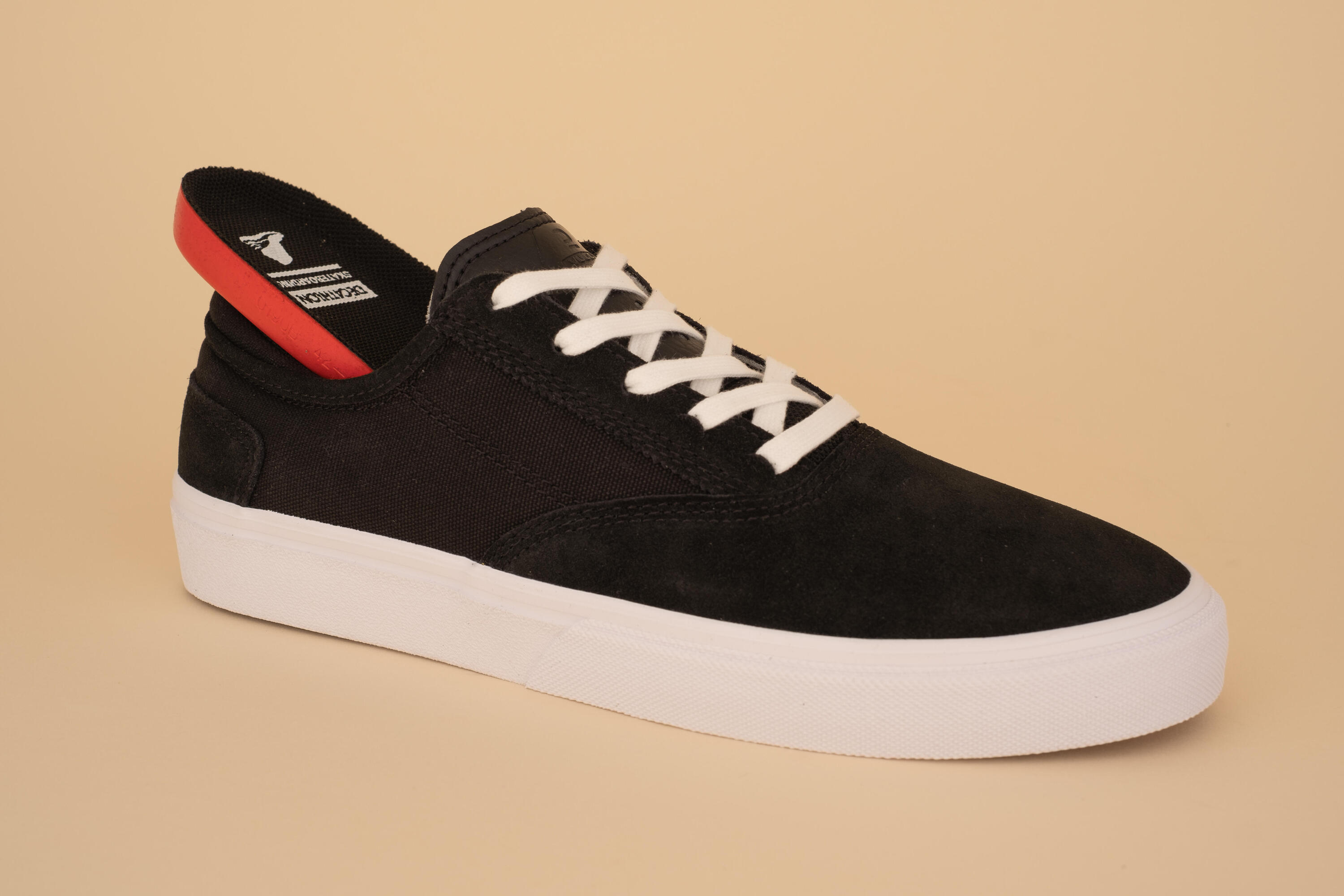 Chaussures vulcanisées de skateboard adulte VULCA 500 II noire / blanche. 19/25
