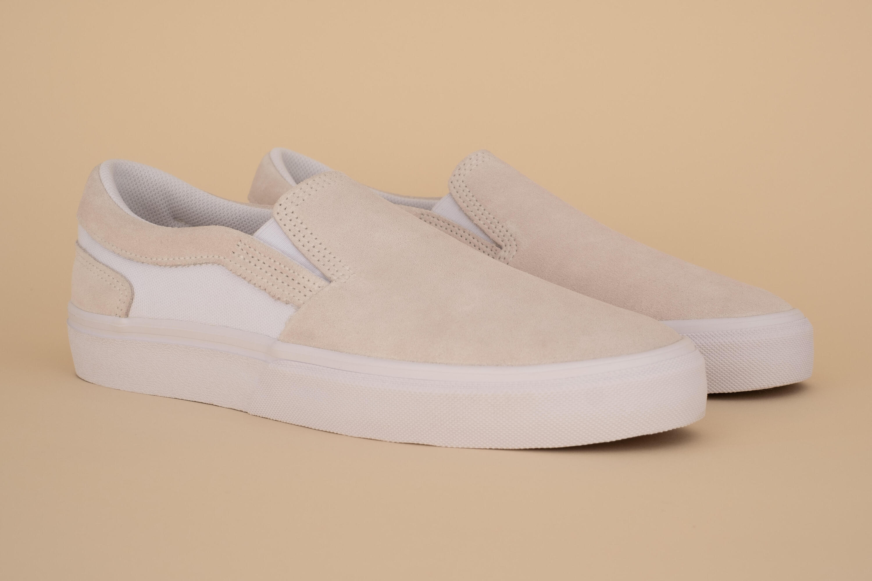 Calçado de Skate Cano Baixo Sem Atacadores Adulto VULCA 500 Slip-On Branco 20/21