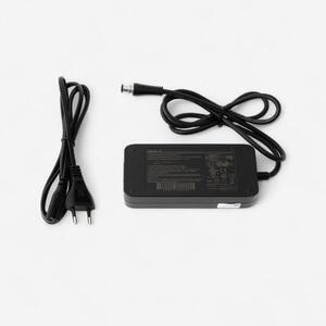 Cargador para patinetes eléctricos R900E y R920E