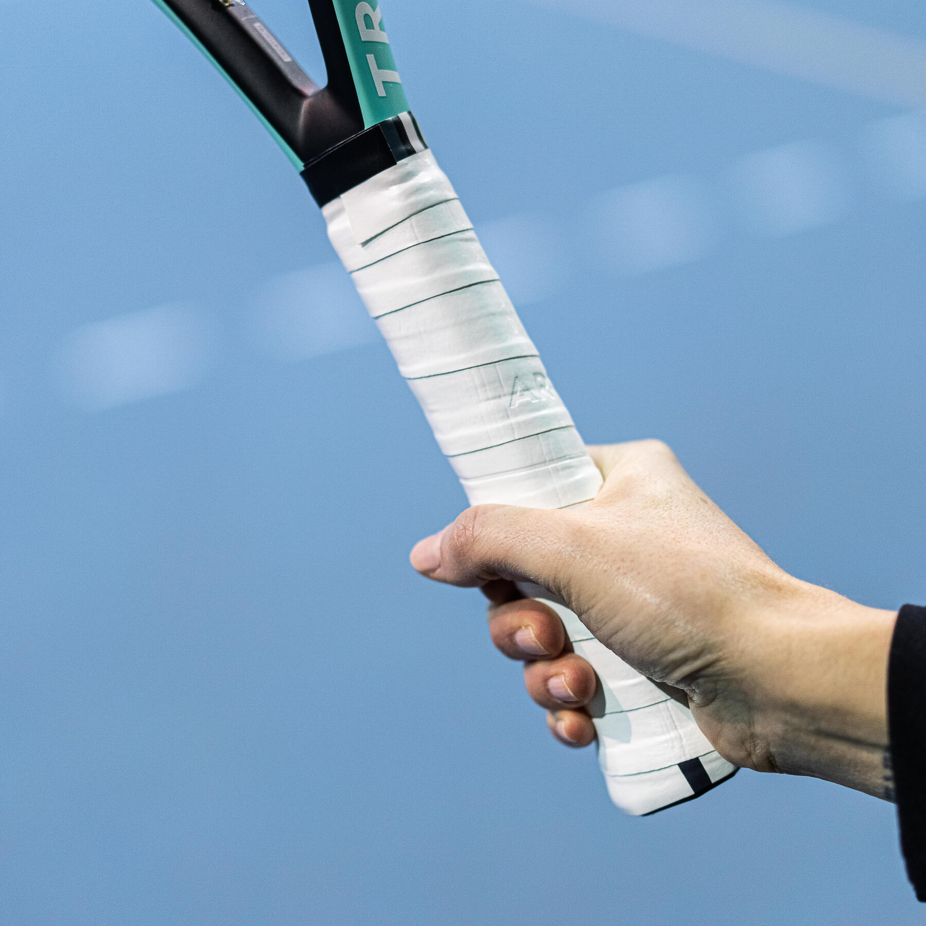 tennis racket handle size