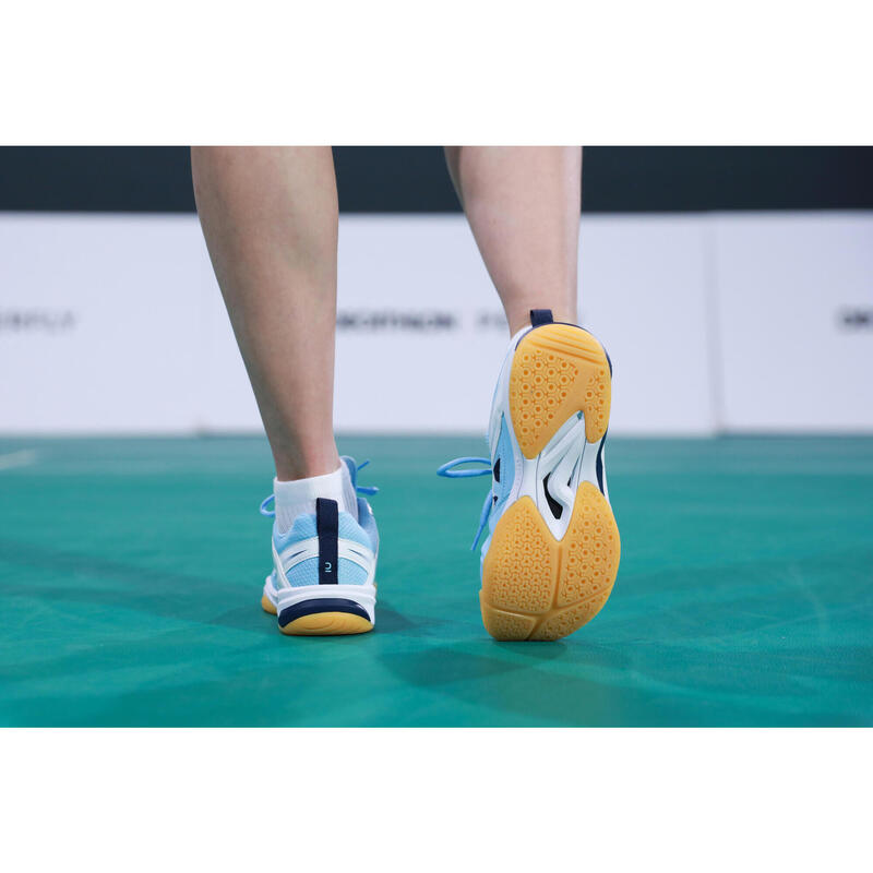 WOMEN BADMINTON SHOES BS 560 LITE BLUE