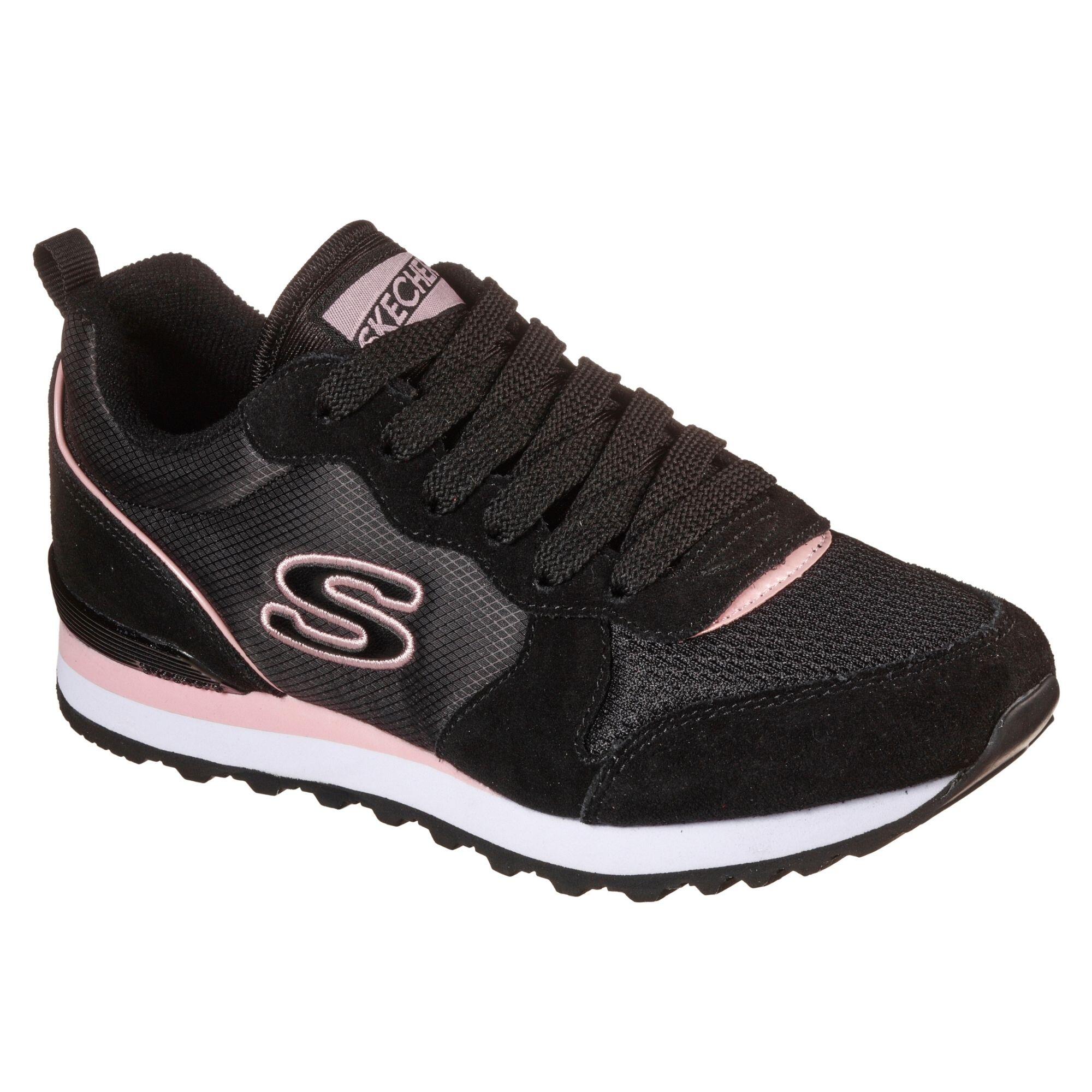 SKECHERS