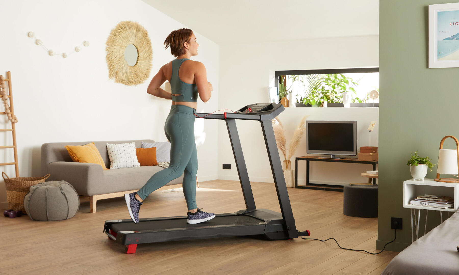 Matériel de fitness compact pour faire son sport à la maison