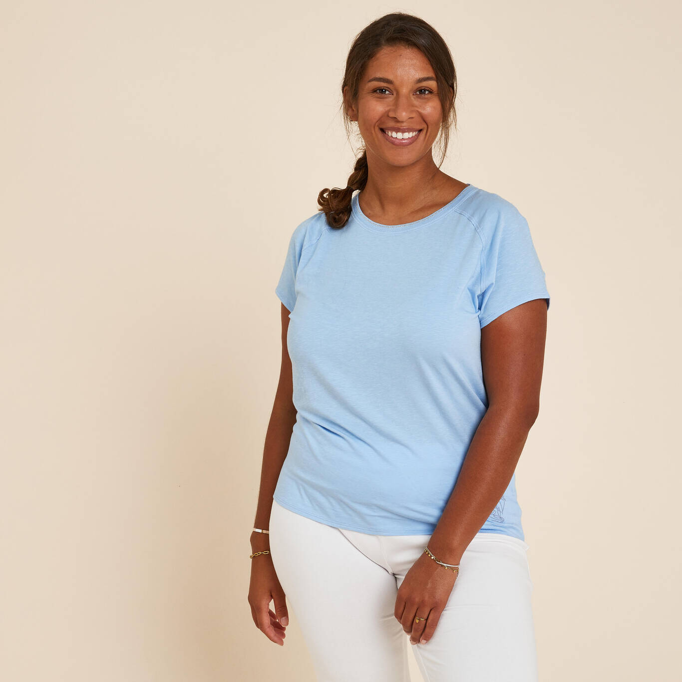 Women's Eco-Friendly Gentle Yoga T-Shirt - Sky Blue/Embroidery