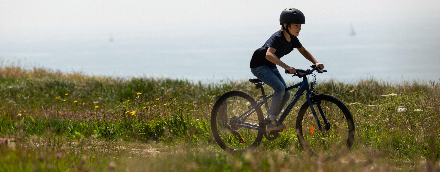 light-10 year old-kid-bike-decathlon-support