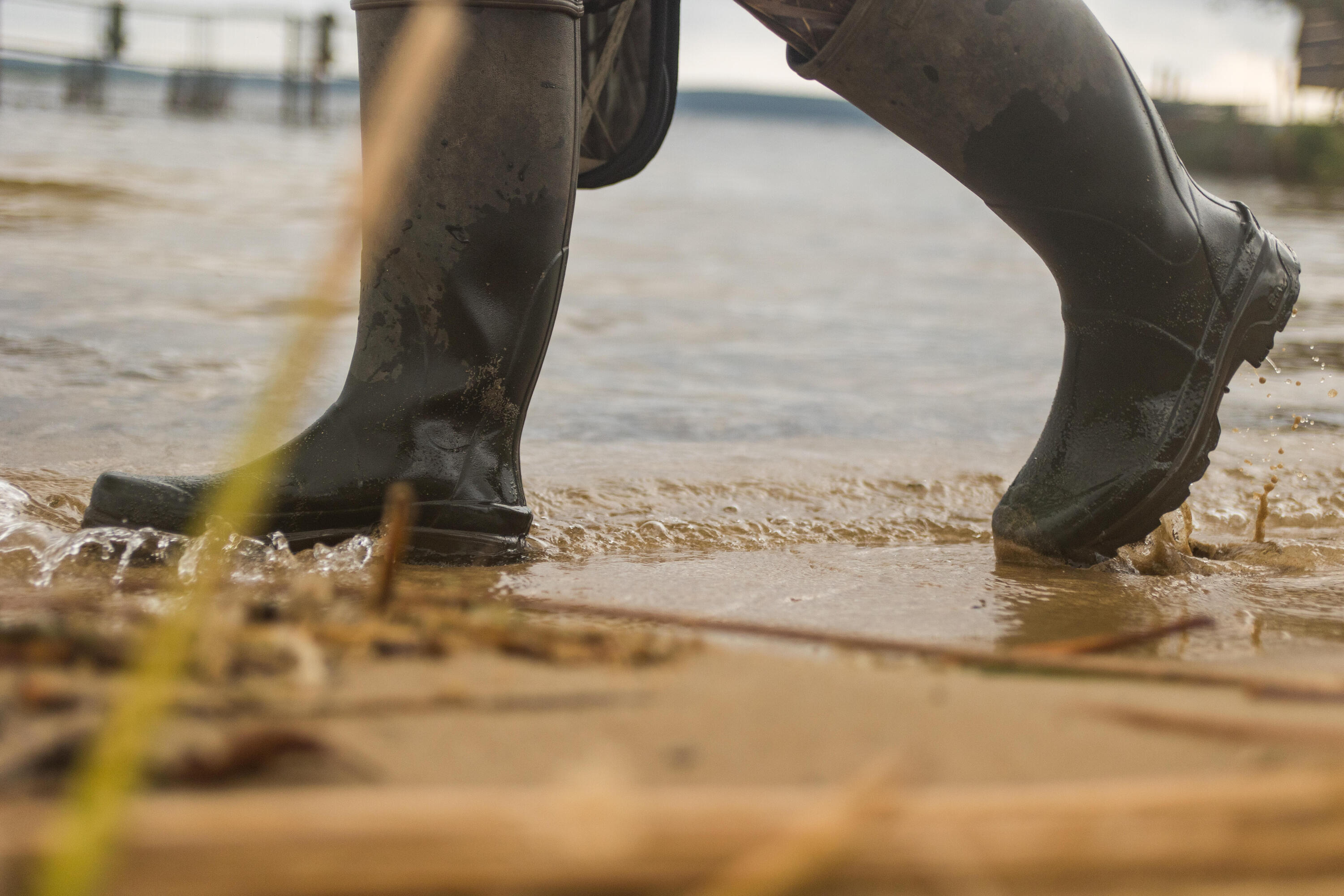 Rubber Hunting Rain Boot - 500 8/10
