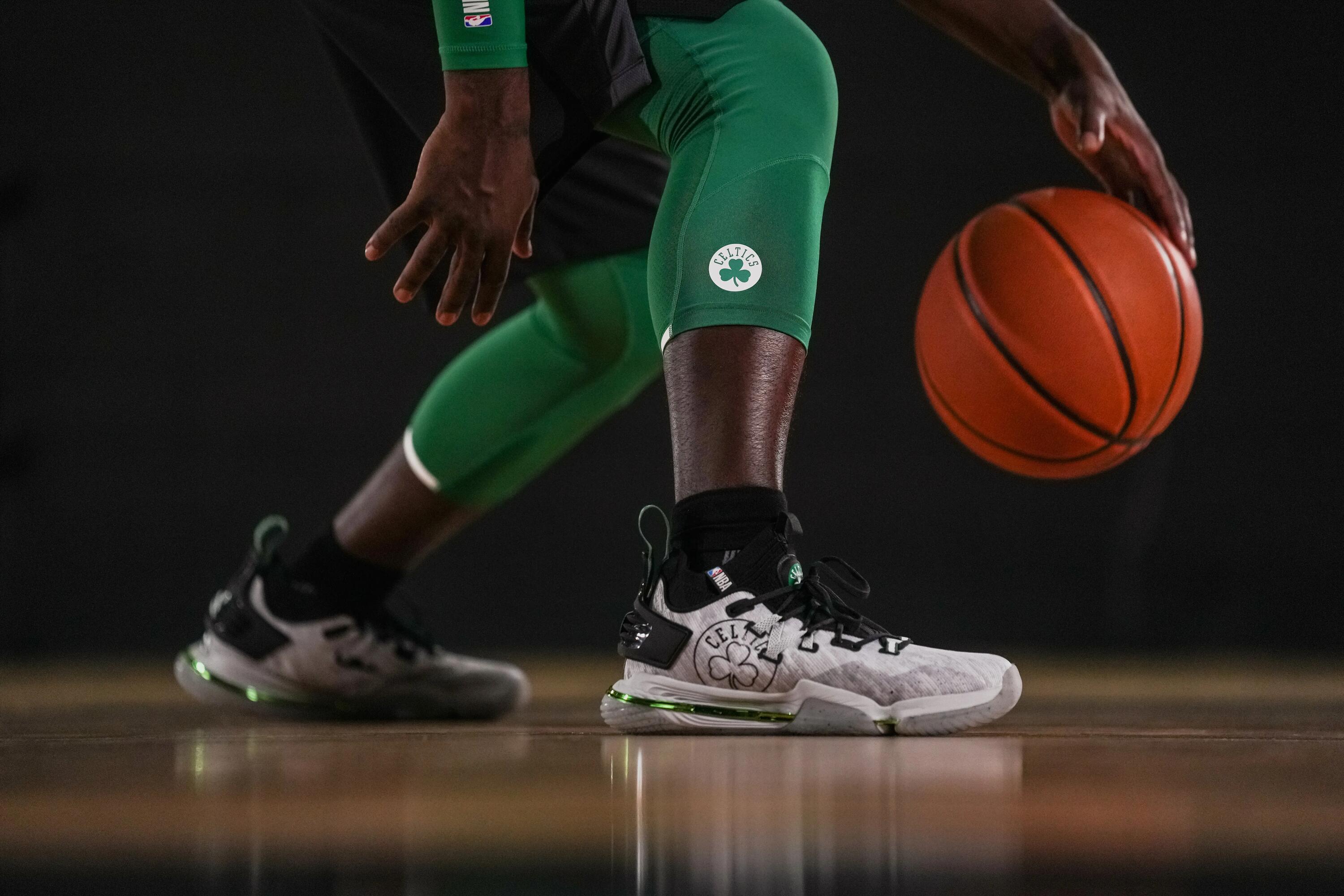 Basketbalové boty SE900 NBA Boston Celtics zelené  15/18
